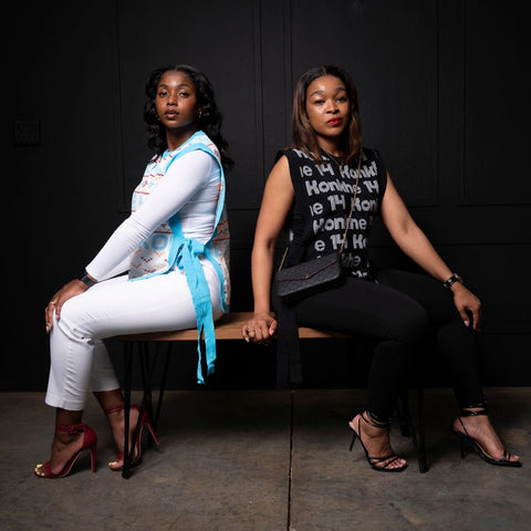 Konkhe 14 Bib vest knitted Black & White