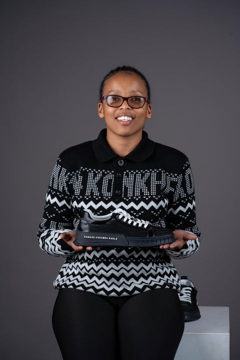 Konkhe 14 unisex Net Mesh Sneakers- Black on Black