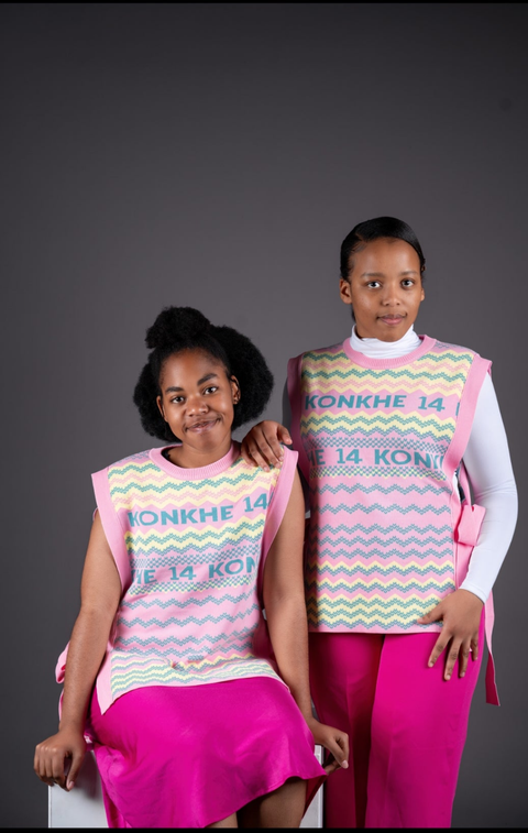Konkhe 14 Pink Bib Vest Knitted