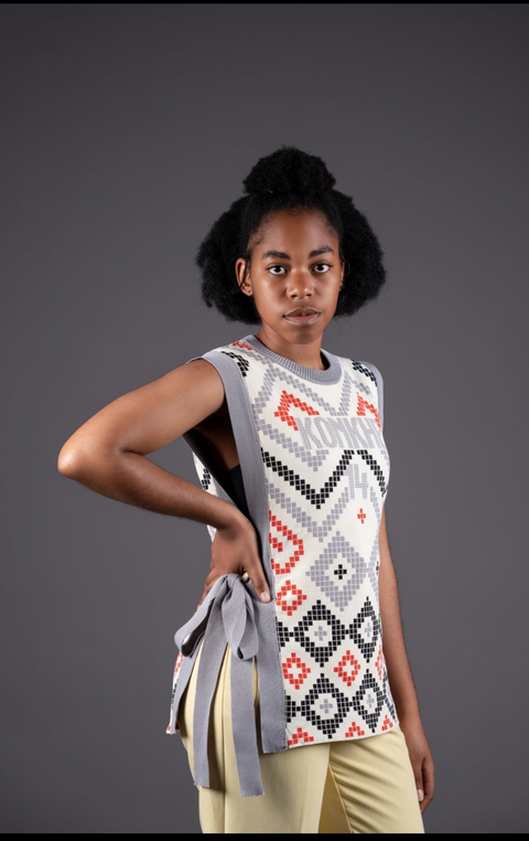 Konkhe 14 Grey Bib Vest Knitted