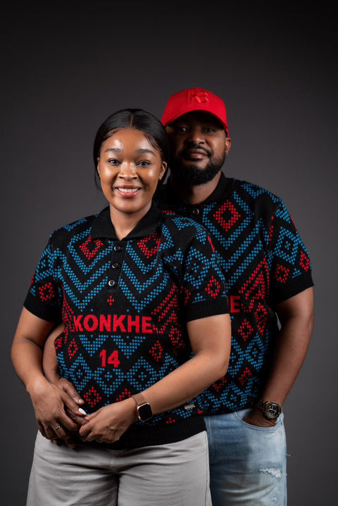 Konkhe 14 Ultra Blue & Red Unisex Golfer T-shirts