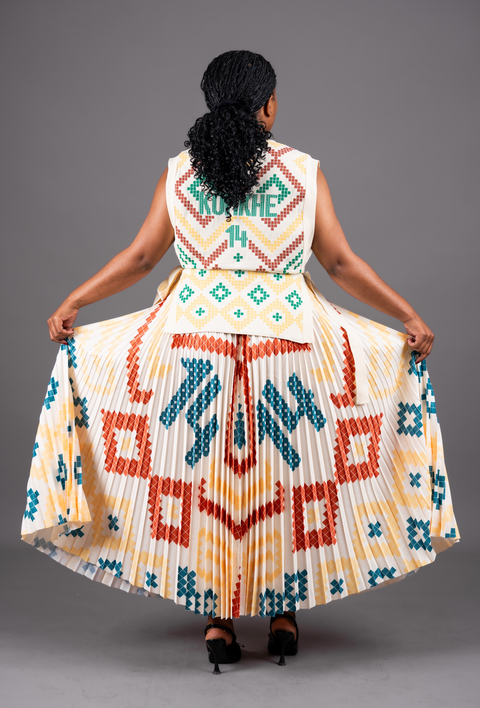 iNdlovukazi Konkhe 14 Colourful Caramel Skirt