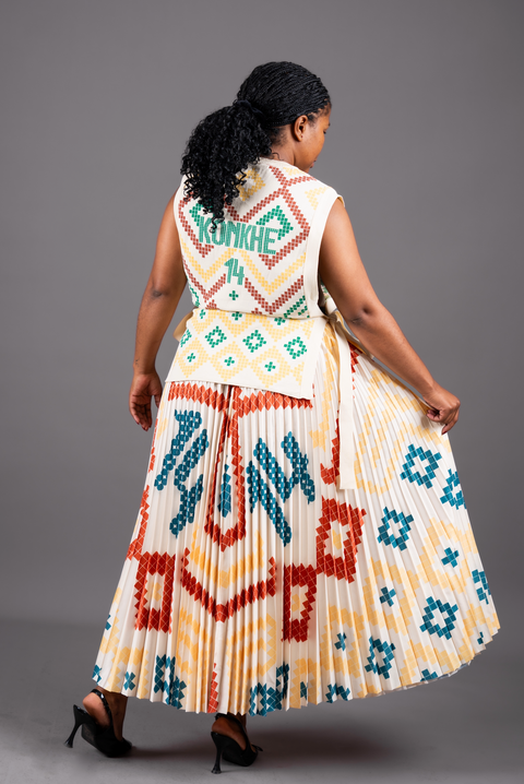 iNdlovukazi Konkhe 14 Colourful Caramel Skirt