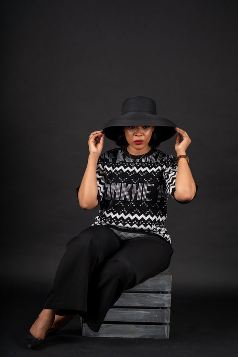 Konkhe 14 Knitted B/W Unisex oversized T-shirts